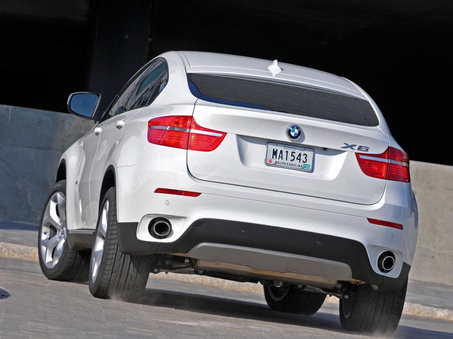  BMW X6 xDrive 3.5i 2008 года  (US) (фото 4 из 16)